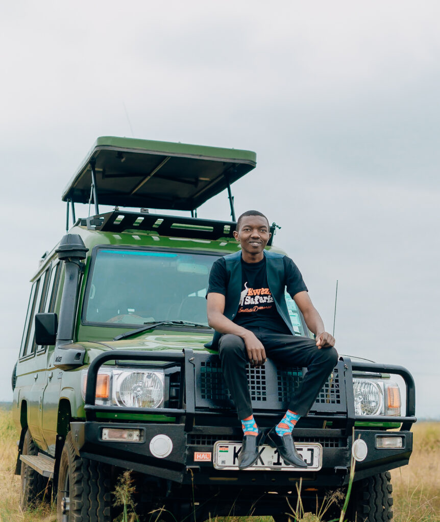 Kwezi Safaris Spanish Safari Guide